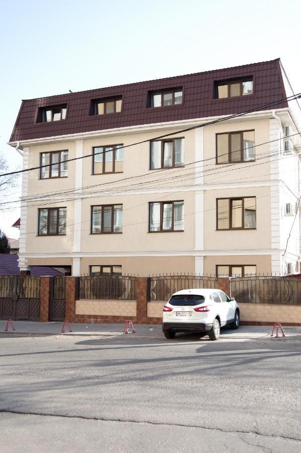 Chiernomorskie Apartamenty Odessa Dış mekan fotoğraf